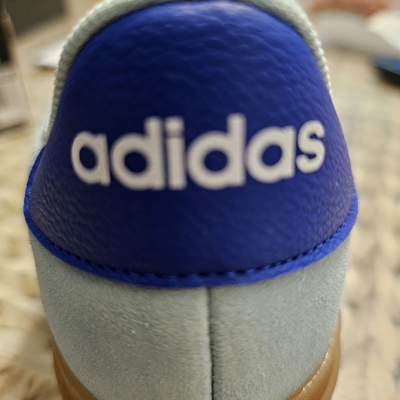 Adidas VL Court Bold JR3135 Sneakers - Picture 10 of 11